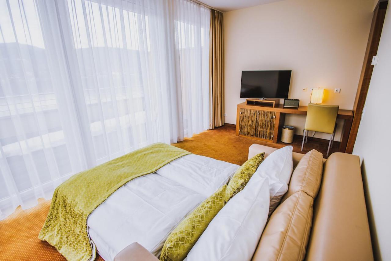 Seehotel Sued By S4Y Velden am Wörthersee Buitenkant foto