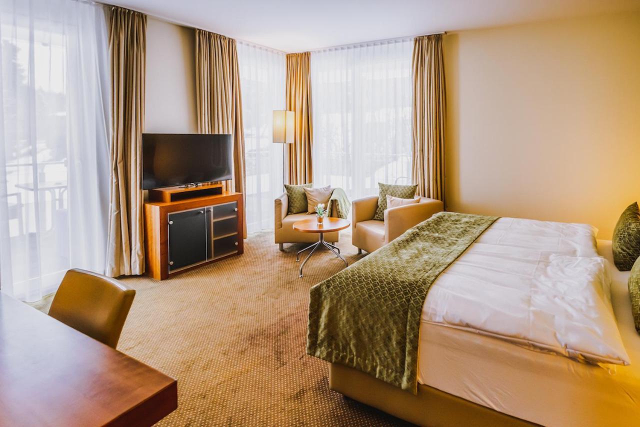 Seehotel Sued By S4Y Velden am Wörthersee Buitenkant foto