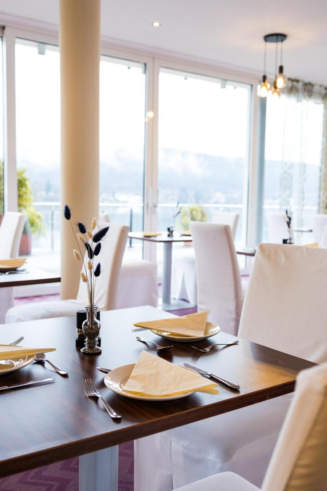 Seehotel Sued By S4Y Velden am Wörthersee Buitenkant foto